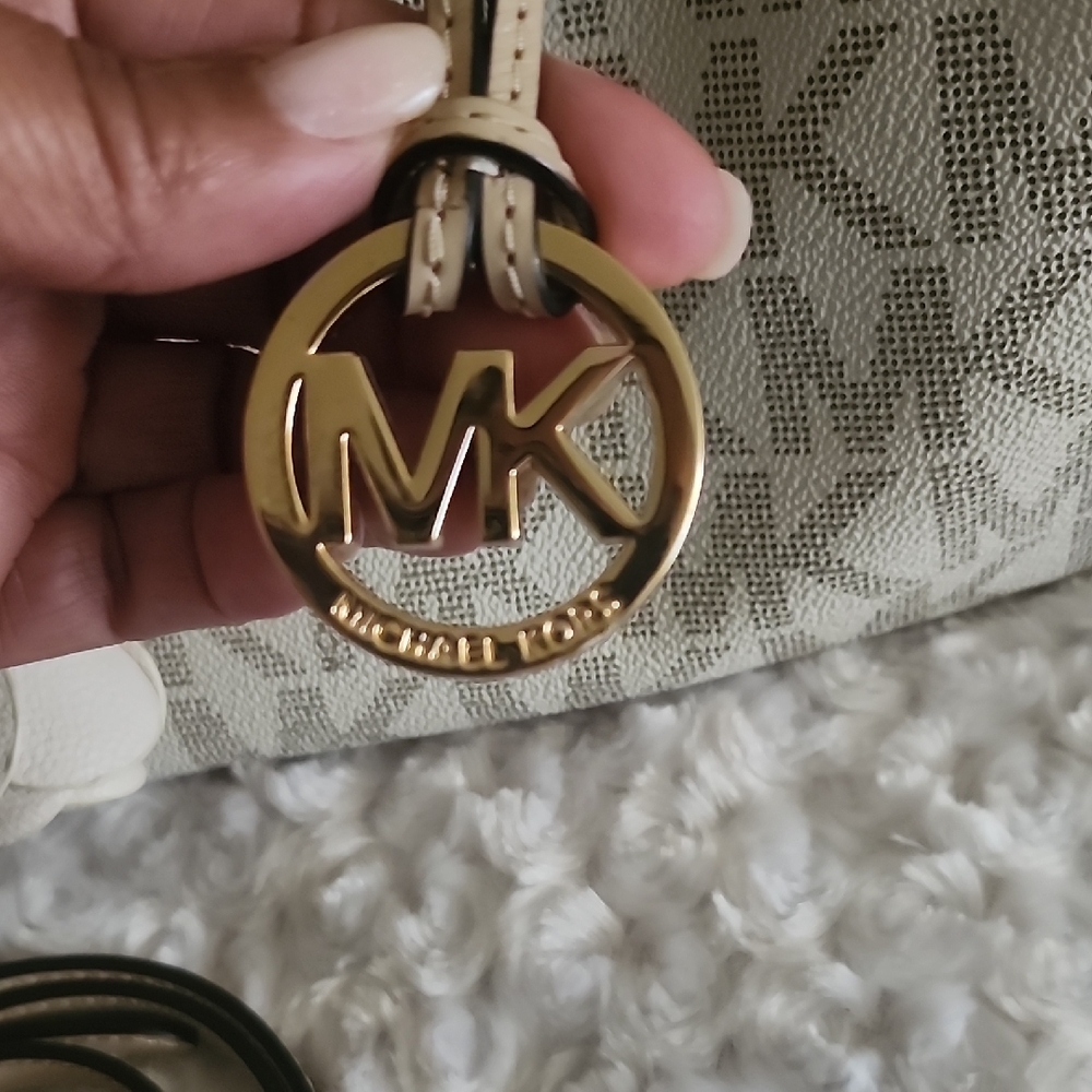 Michael Kors Beige and Brown Satchel - Picture 5 of 12